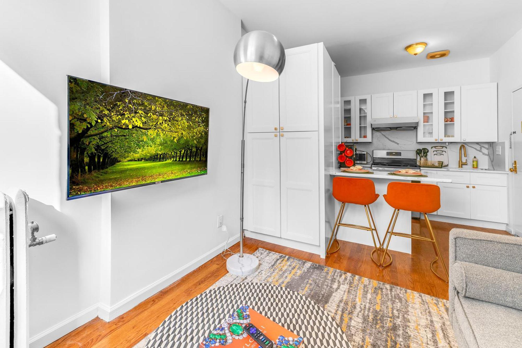 Chic Sunny Retreat In Park Slope New York